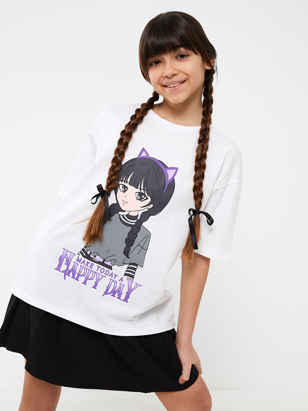 Beyaz Bisiklet Yaka Baskılı Kısa Kollu Kız Çocuk Tişört