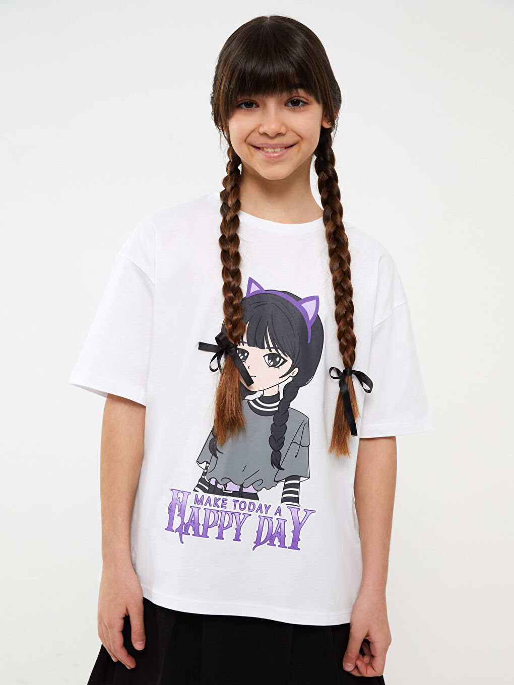 Beyaz Bisiklet Yaka Baskılı Kısa Kollu Kız Çocuk Tişört-2