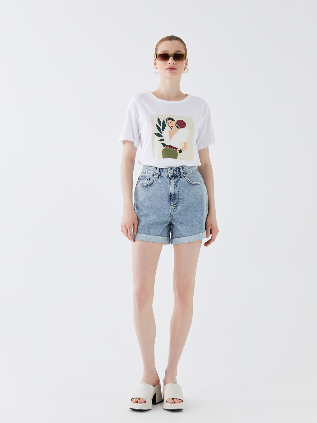 Standard Fit Women's Jean Shorts -S3IB05Z8-311