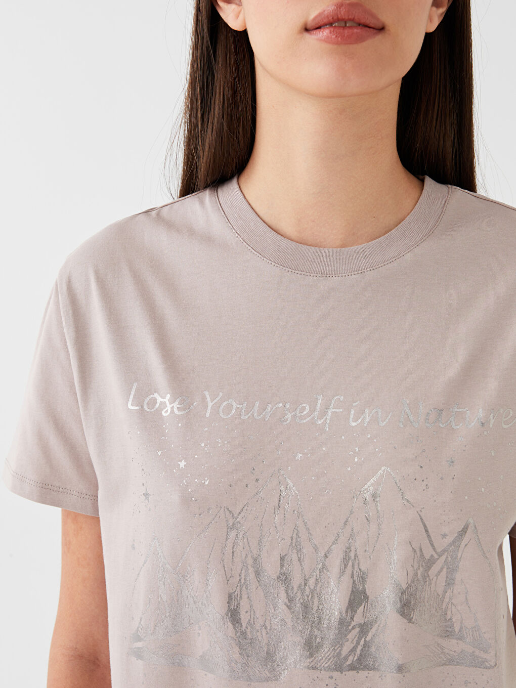 Kahverengi Bisiklet Yaka Baskılı Kısa Kollu Kadın Tişört-3