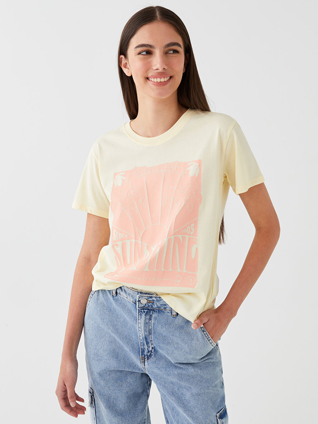 Sarı Bisiklet Yaka Baskılı Kısa Kollu Kadın Tişört