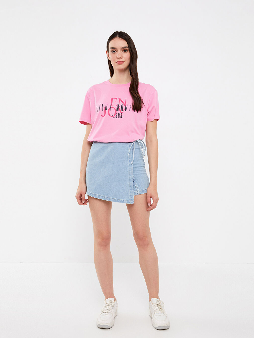 Pembe Bisiklet Yaka Baskılı Kısa Kollu Kadın Tişört-2