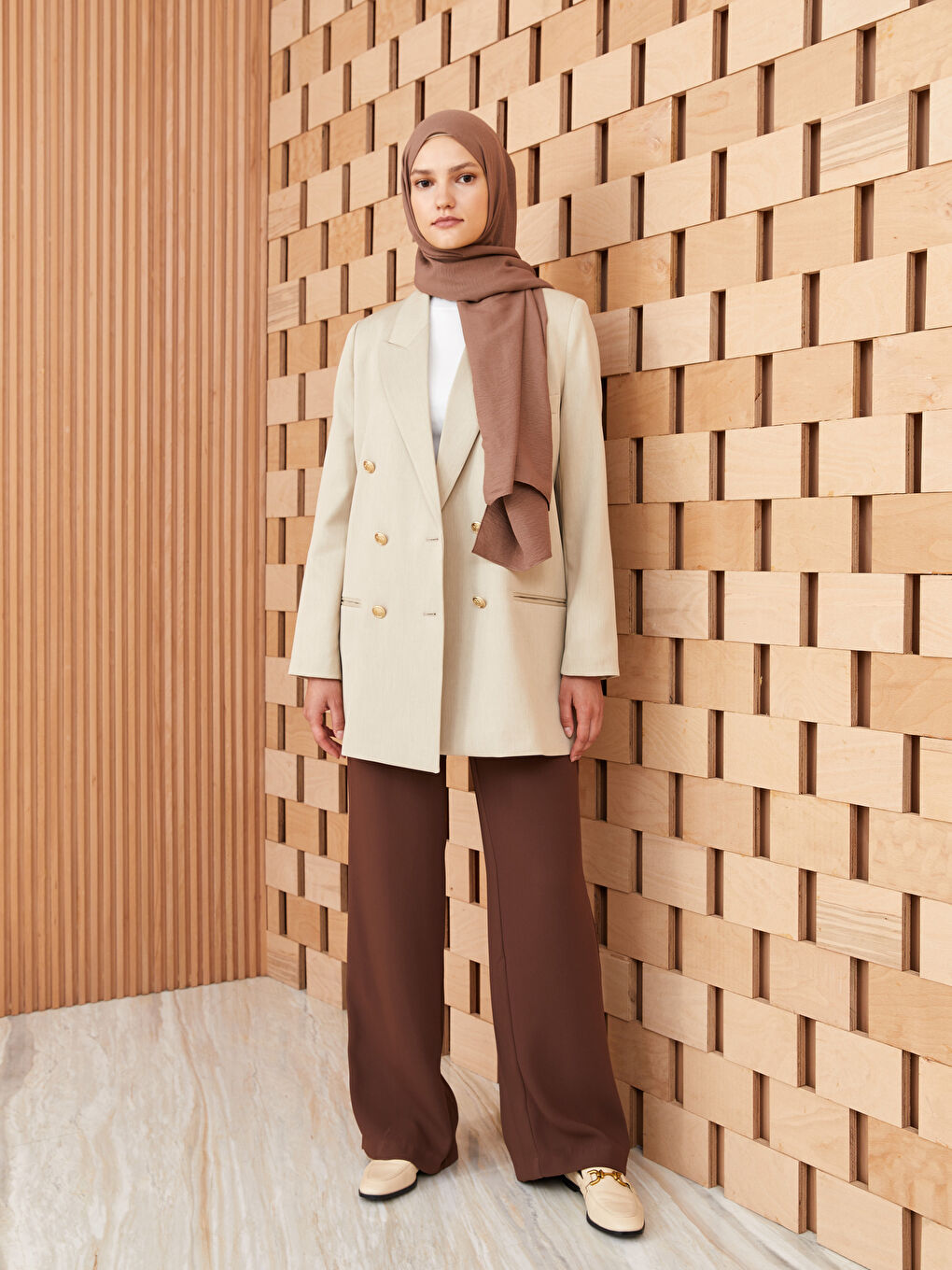 Kahverengi Kadın Dokuma Şal-2