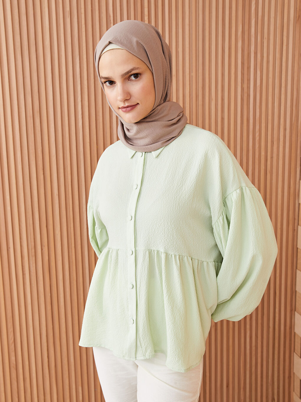 Bej Kadın Dokuma Şal-1