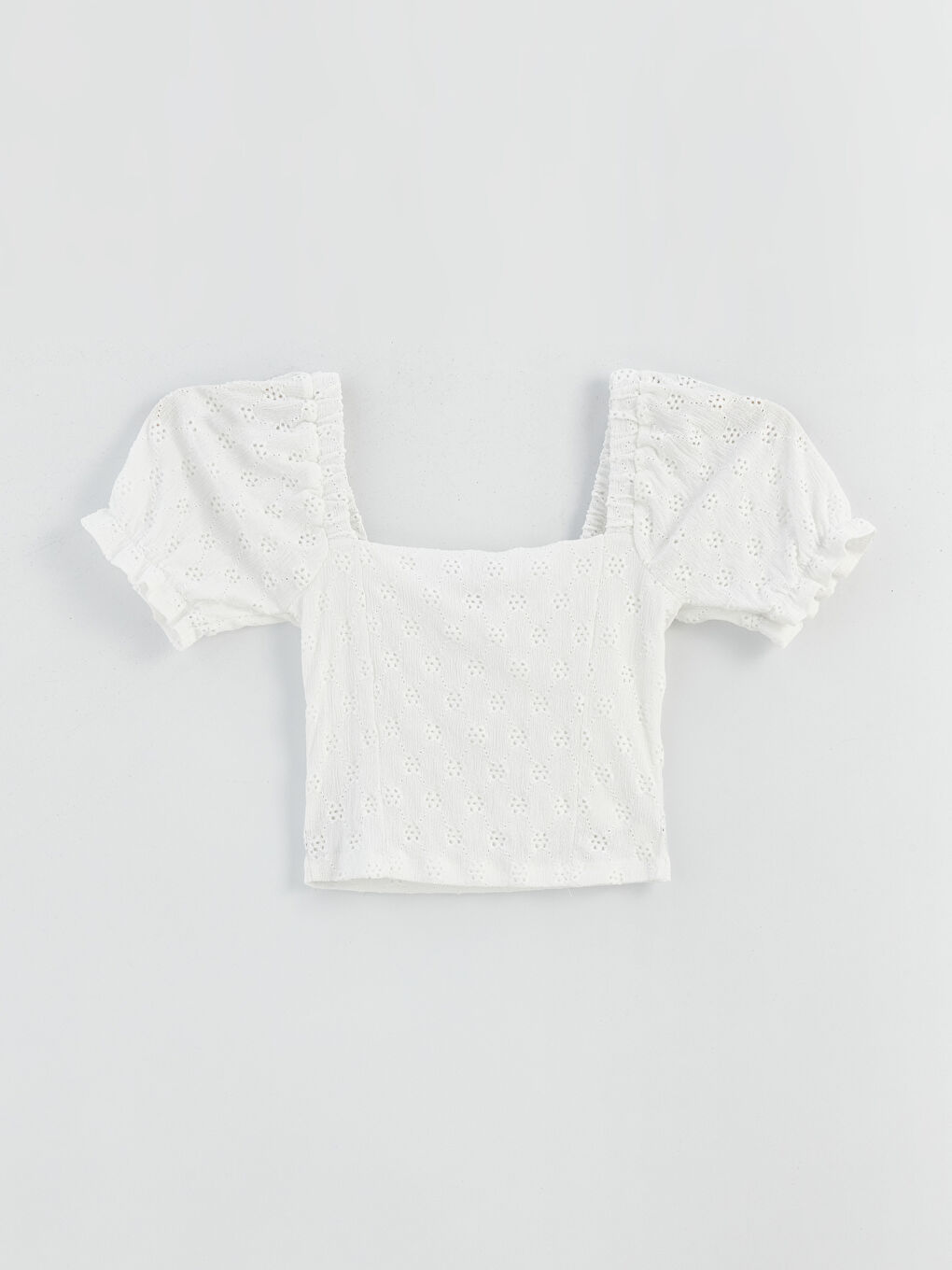 Ekru Kare Yaka Kendinden Desenli Kısa Kollu Crop Brode Kadın Bluz-6