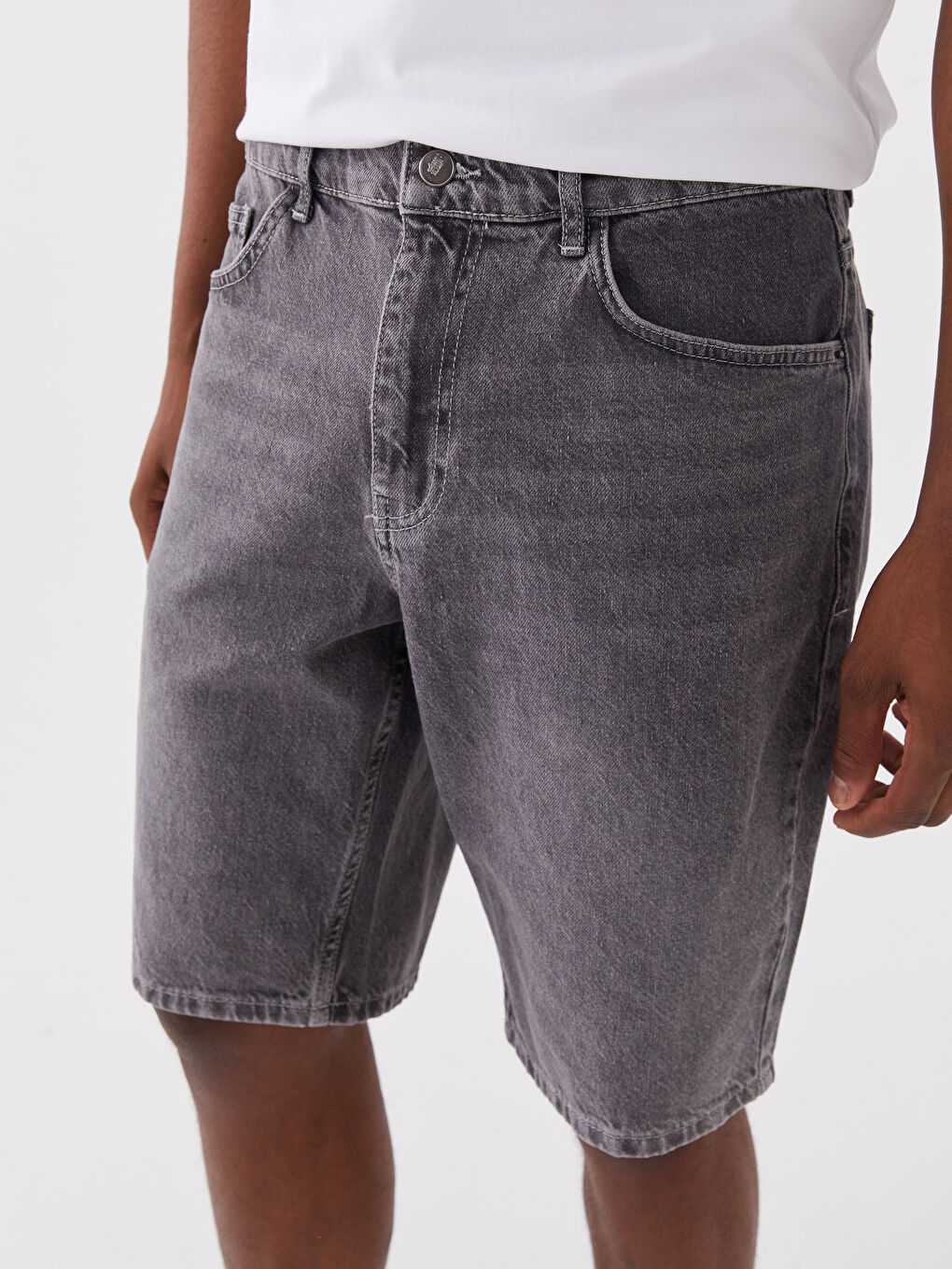 Gri Standart Kalıp Erkek Jean Şort-4