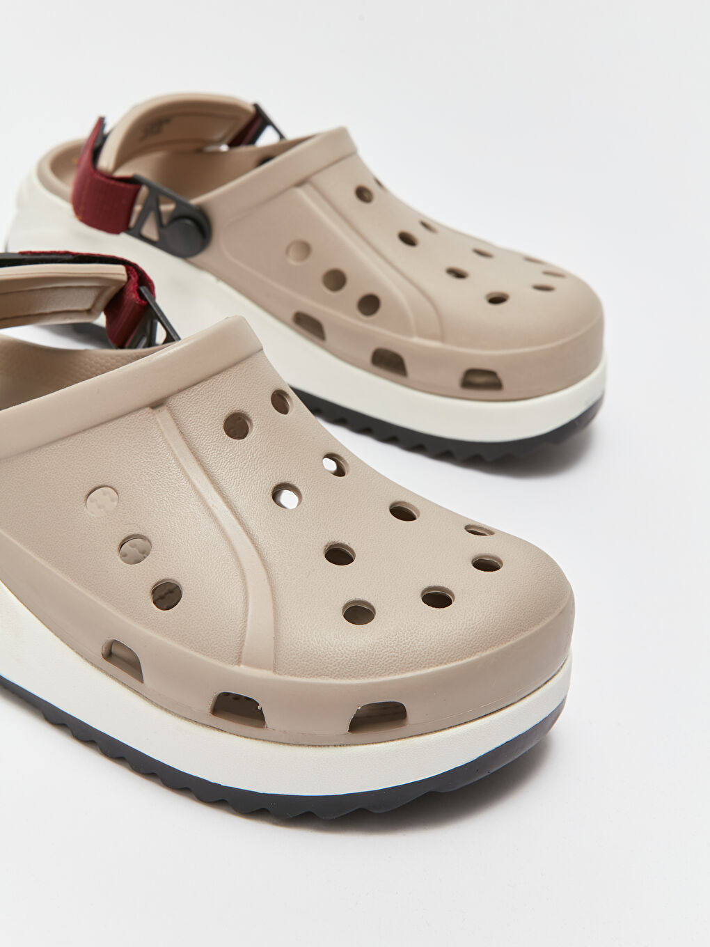 Bej Tek Bantlı Cırt Cırtlı Kadın Plaj Sandaleti-2