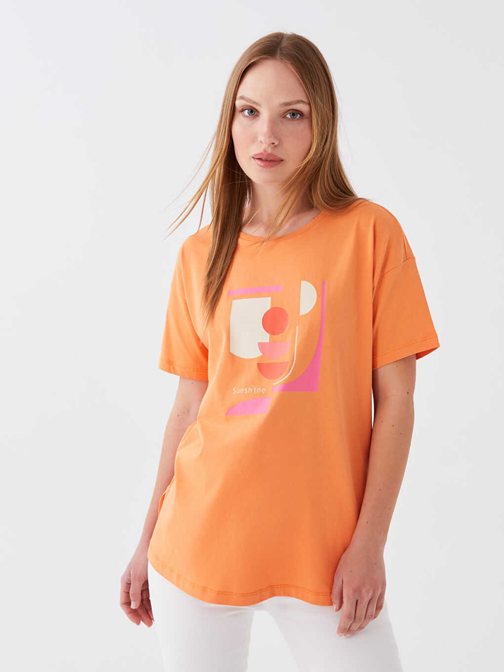 Turuncu Bisiklet Yaka Baskılı Kısa Kollu Kadın Tişört