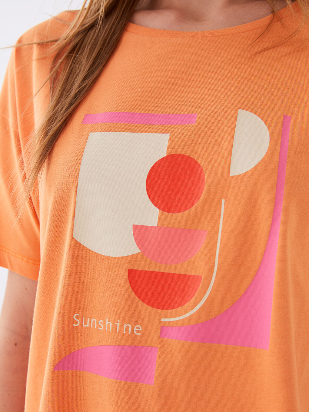 Turuncu Bisiklet Yaka Baskılı Kısa Kollu Kadın Tişört-2