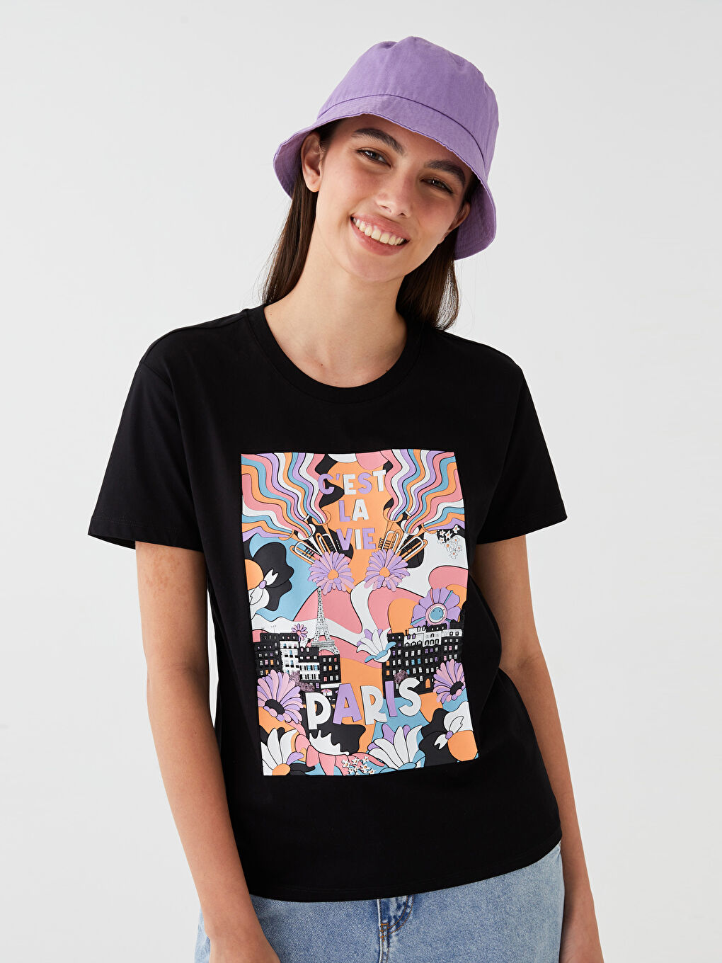 Siyah Bisiklet Yaka Baskılı Kısa Kollu Kadın Tişört