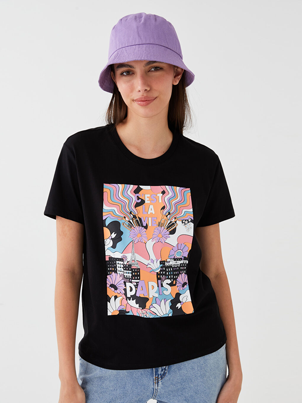 Siyah Bisiklet Yaka Baskılı Kısa Kollu Kadın Tişört-1