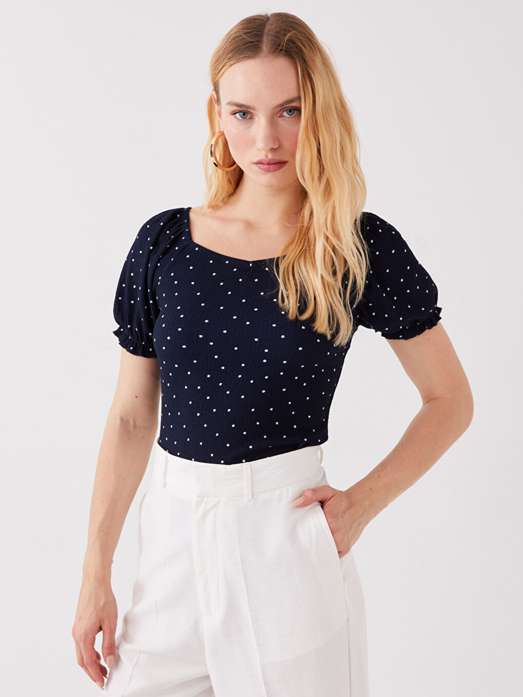 LCWAIKIKI Classic Boat Neck Polka Dot Short-Sleeve Women's T-Shirt -S3IG26Z8-LSJ