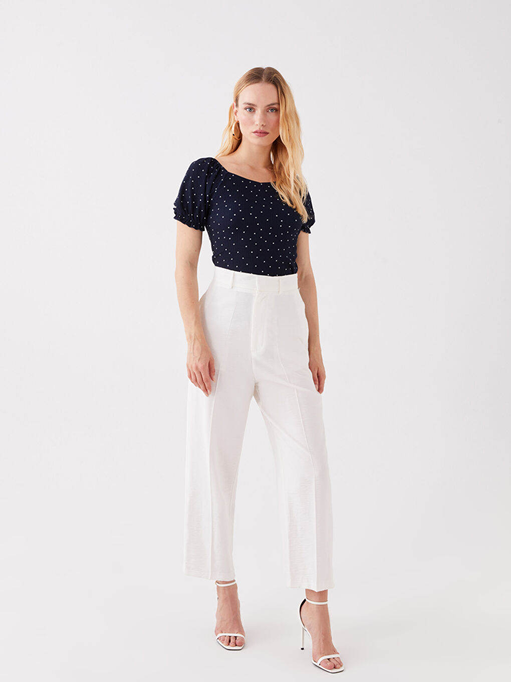 LCWAIKIKI Classic Boat Neck Polka Dot Short-Sleeve Women's T-Shirt -S3IG26Z8-LSJ