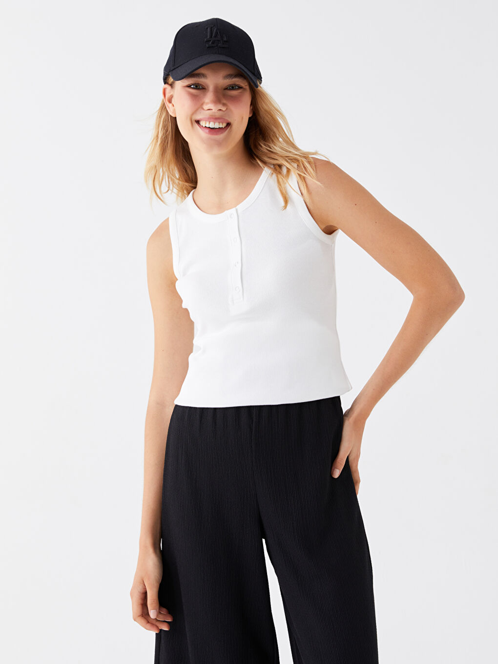 Ekru Kadın Bisiklet Yaka Düz Crop-2