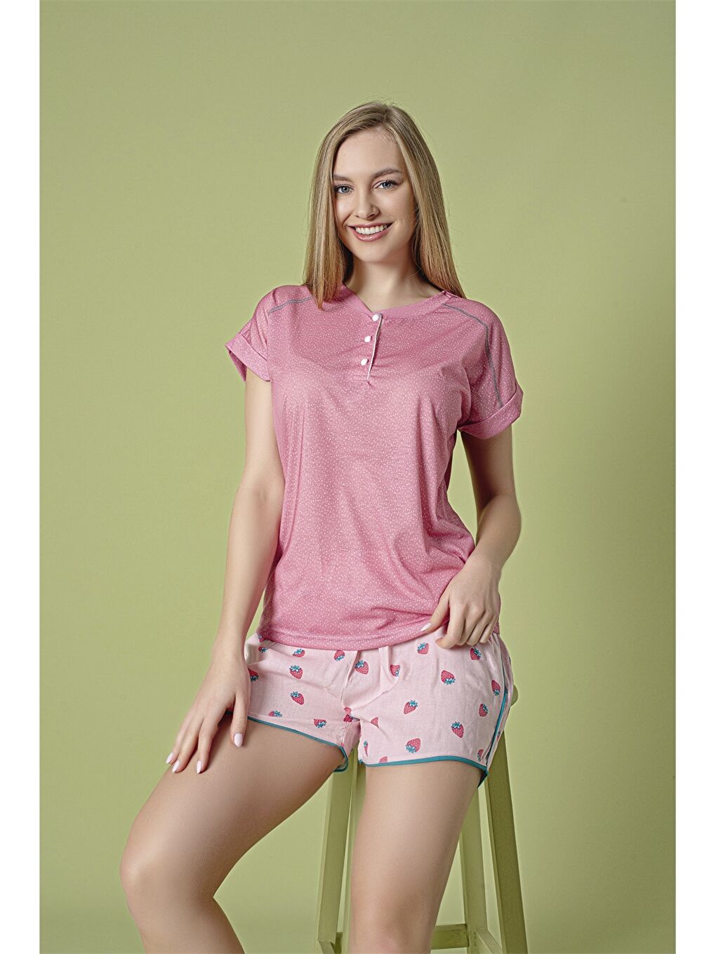 Pembe Bisiklet Yaka Desenli Kadın Pijama Takımı