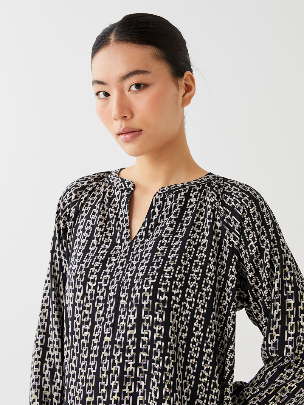 Bluză Supradimensionată cu Mânecă Lungă și Model, Decolteu în V pentru Femei-3