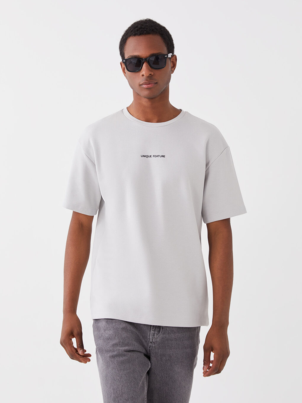 Gri Bisiklet Yaka Kısa Kollu Baskılı Erkek Sweatshirt