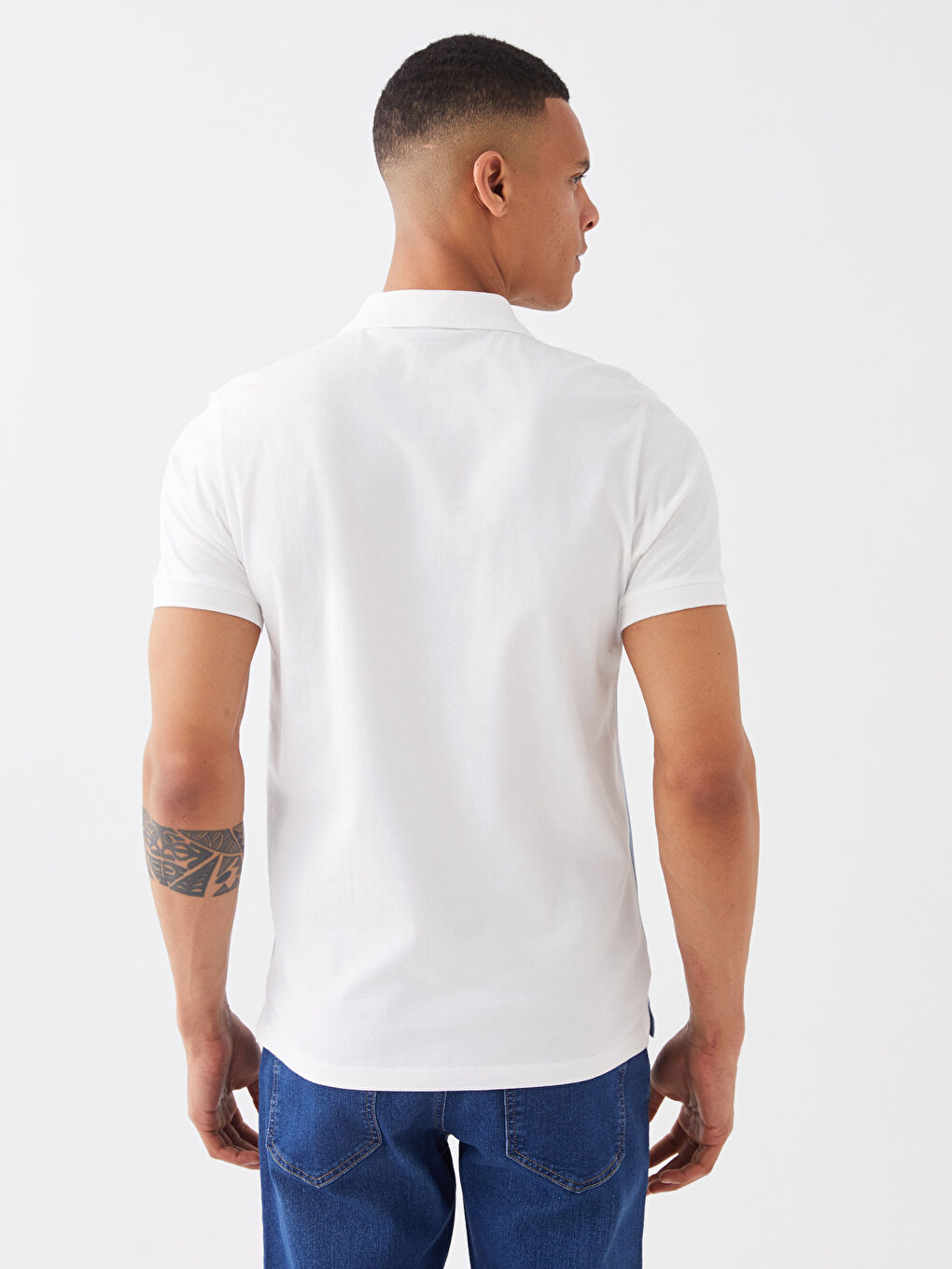 Beyaz Polo Yaka Kısa Kollu Renk Bloklu Erkek Tişört-5