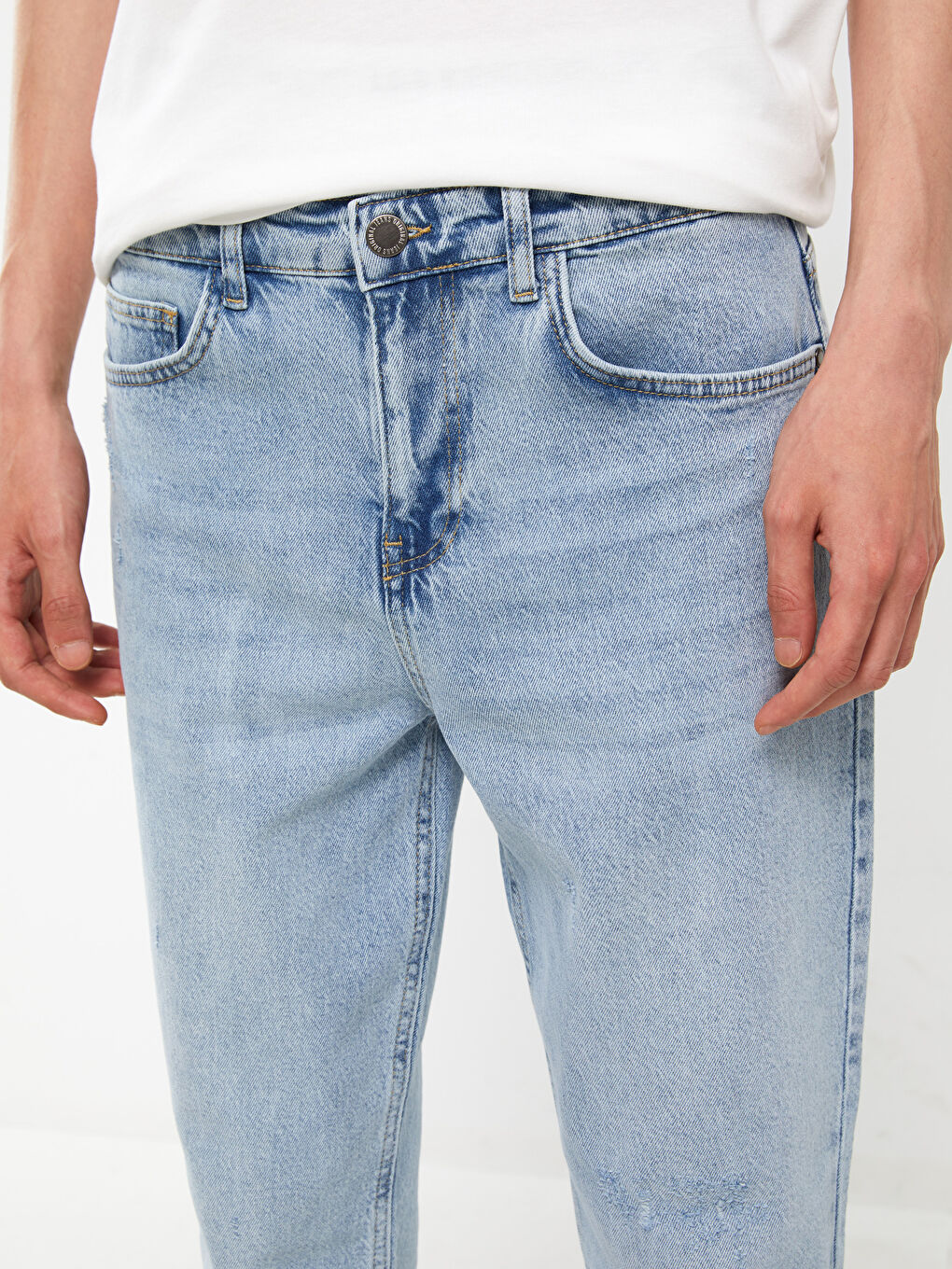 710 Loose Fit Men's Jeans-1