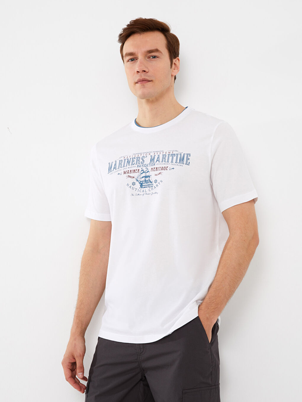 T-shirt pour hommes en coton peigné imprimé à manches courtes et col rond