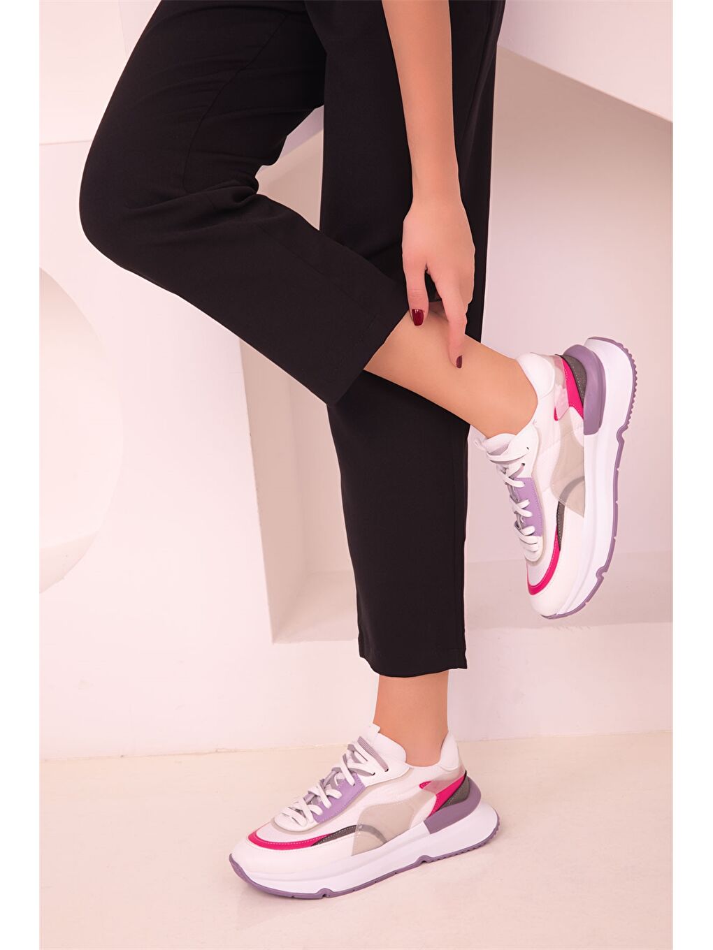 Soho Exclusive Beyaz Bağcıklı Spor Ayakkabı