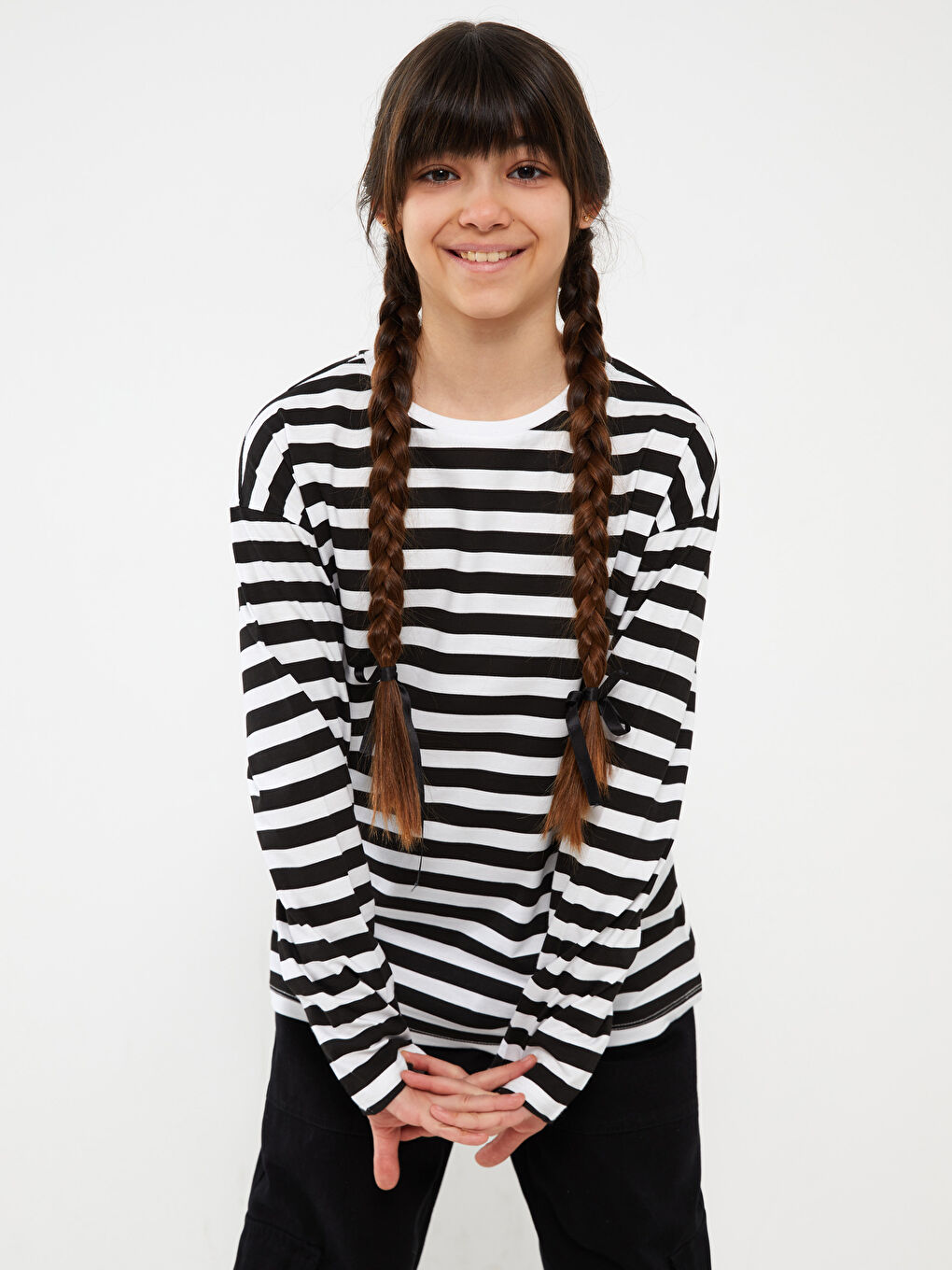 Siyah Bisiklet Yaka Çizgili Uzun Kollu Kız Çocuk Tişört-2