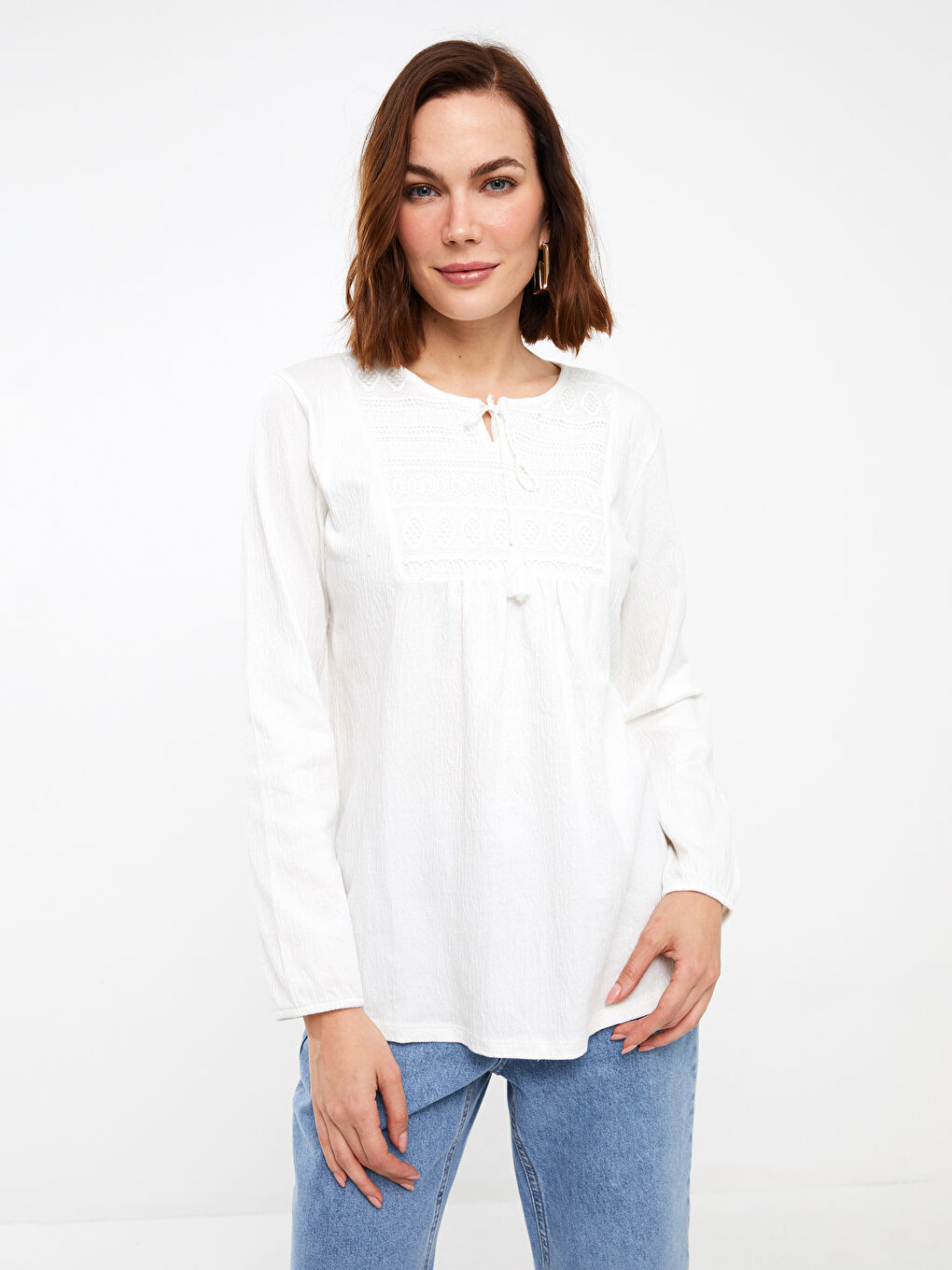 LCW Grace Bluza sa kragnom na vezanje, vezena, dugih rukava za žene -S3IK48Z8-EEW