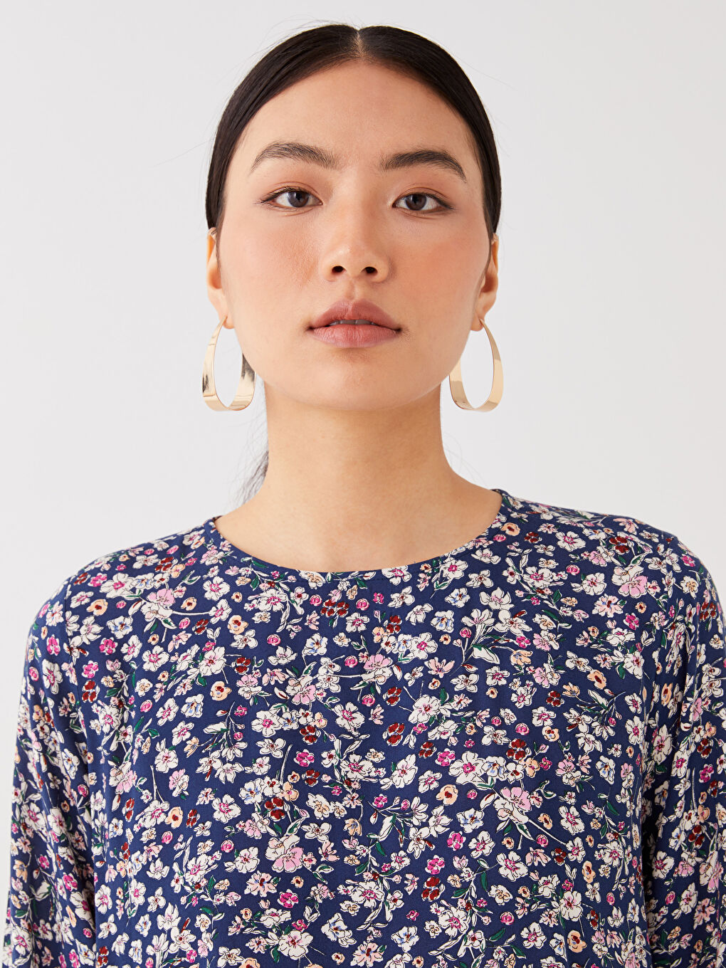 تونيك كم طويل مُزهر بياقة دائرية للسيدات-2