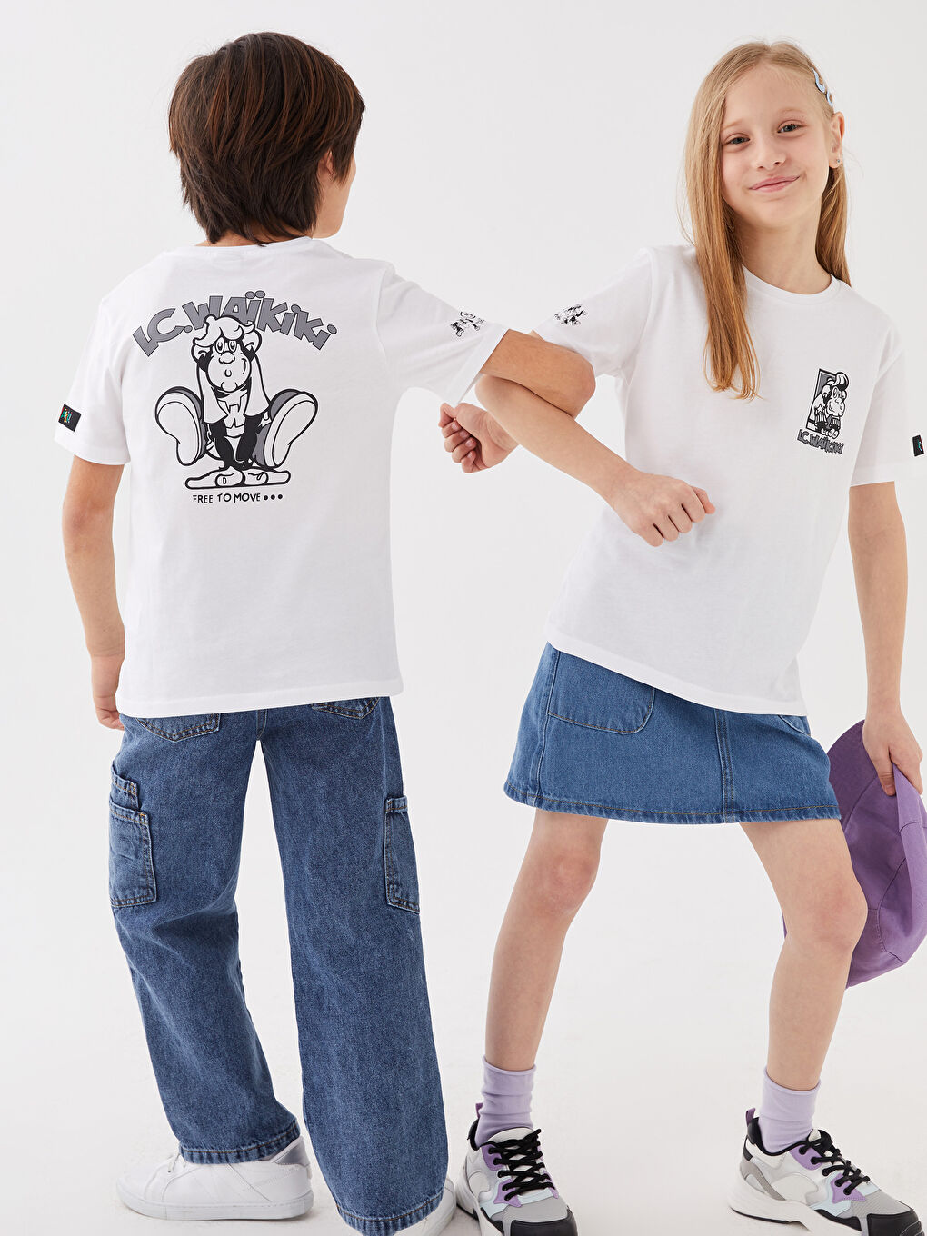 Beyaz Bisiklet Yaka Nostaljik Maymun Baskılı Kısa Kollu Unisex Çocuk Tişört-2