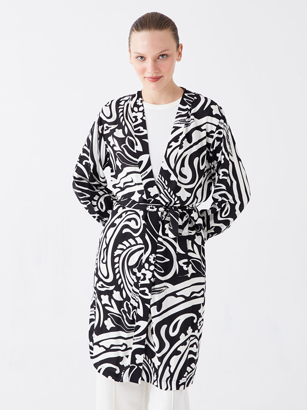 Siyah Şal Yaka Desenli Uzun Kollu Oversize Kadın Kimono