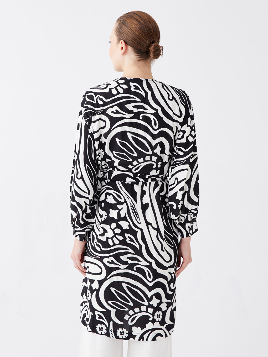 Siyah Şal Yaka Desenli Uzun Kollu Oversize Kadın Kimono-4