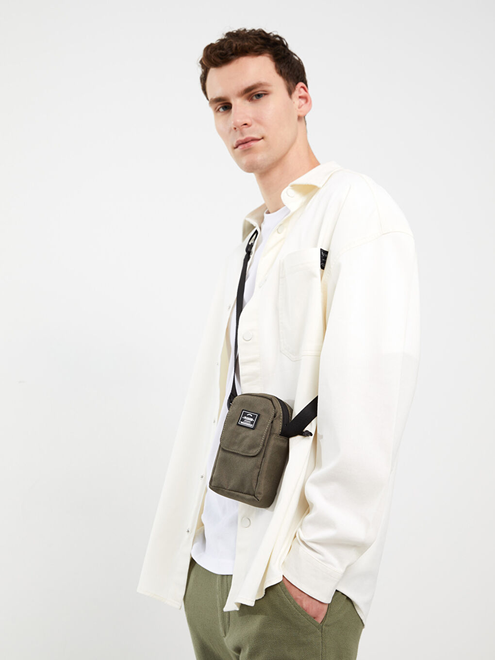 Label Printed Men's Phone Bag