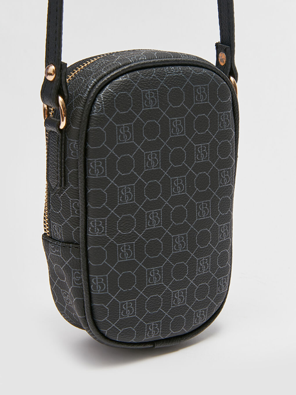 Siyah Deri Görünümlü Desenli Kadın Çapraz Çanta-3