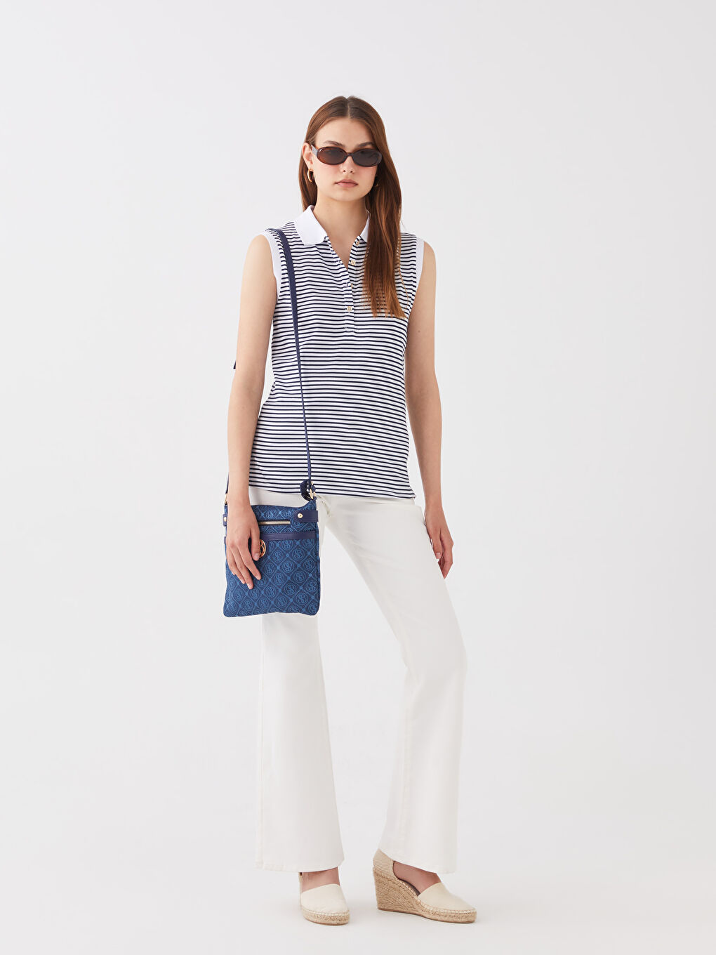 حقيبة كروس بودي منقوشة للسيدات-1