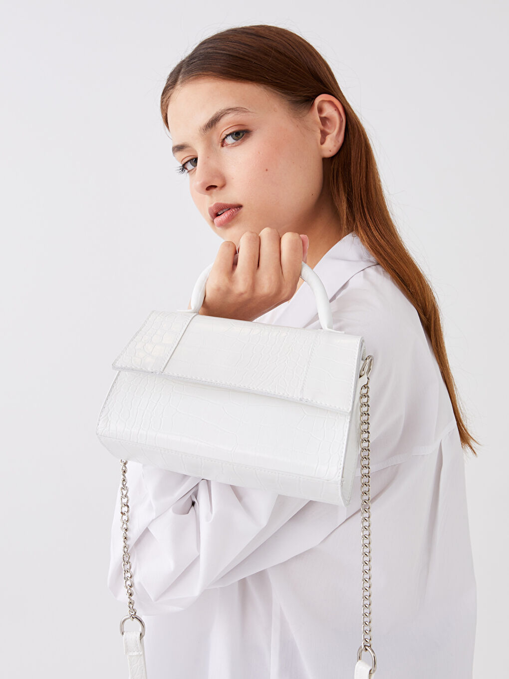 حقيبة كروس بودي بنقشة تأثير جلد التمساح للسيدات-1