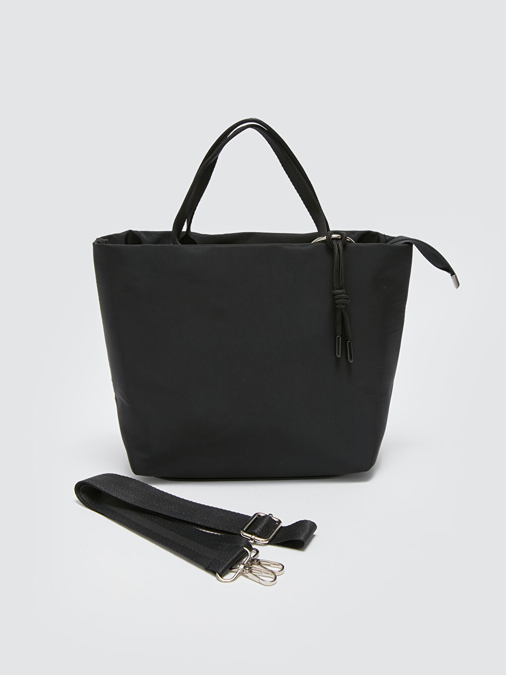 ハンドバッグ Parachute leather shoulder bag Discover the ultimate blend of luxury and versatility with