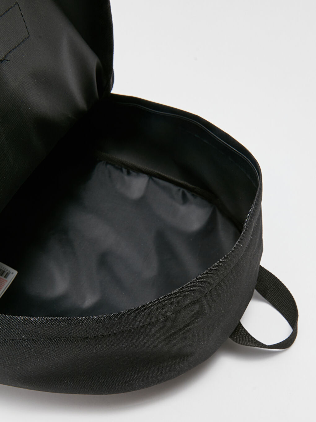 شنطة ظهر بناتي بتفصيلة تعليقة-3