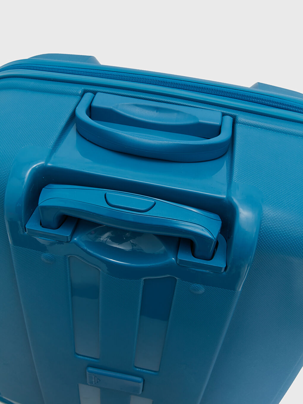 Mavi Kilit Detaylı Orta Boy Valiz-5