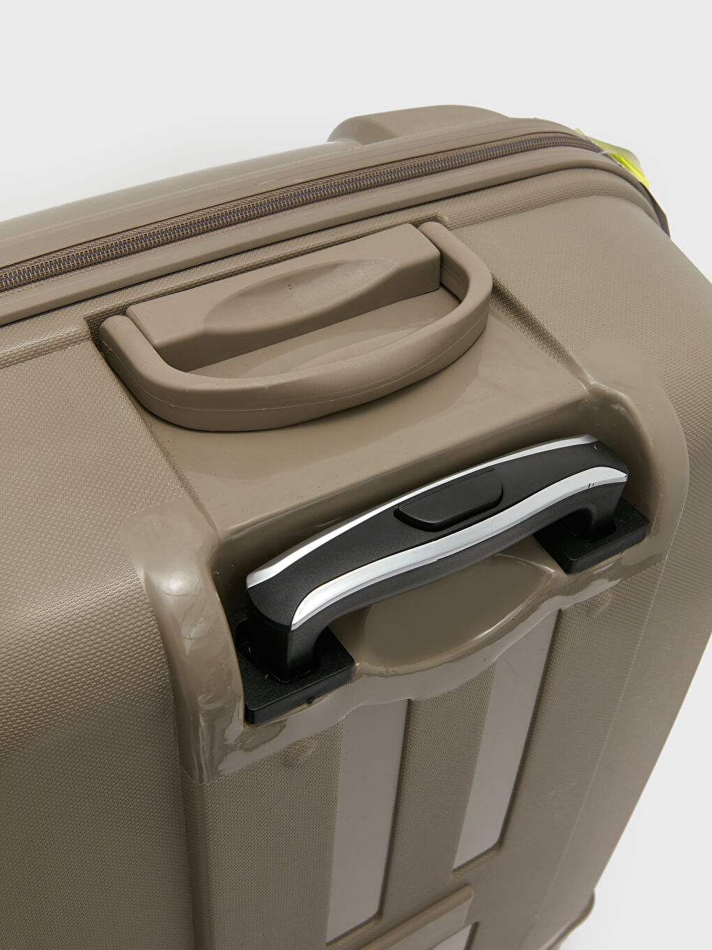 Kahverengi Kilit Detaylı Küçük Boy Valiz-4