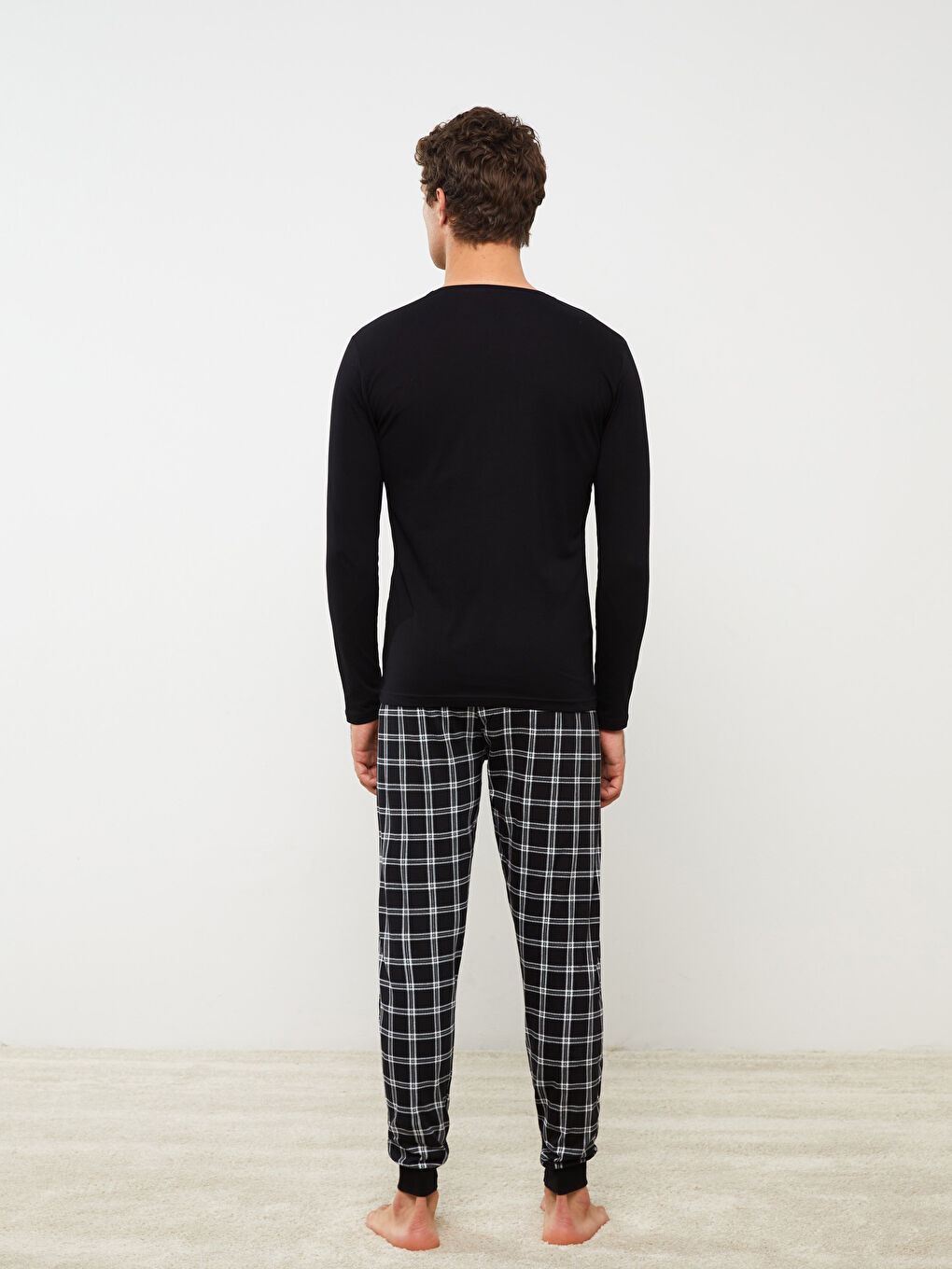 Siyah Standart Kalıp Erkek Pijama Takımı-4