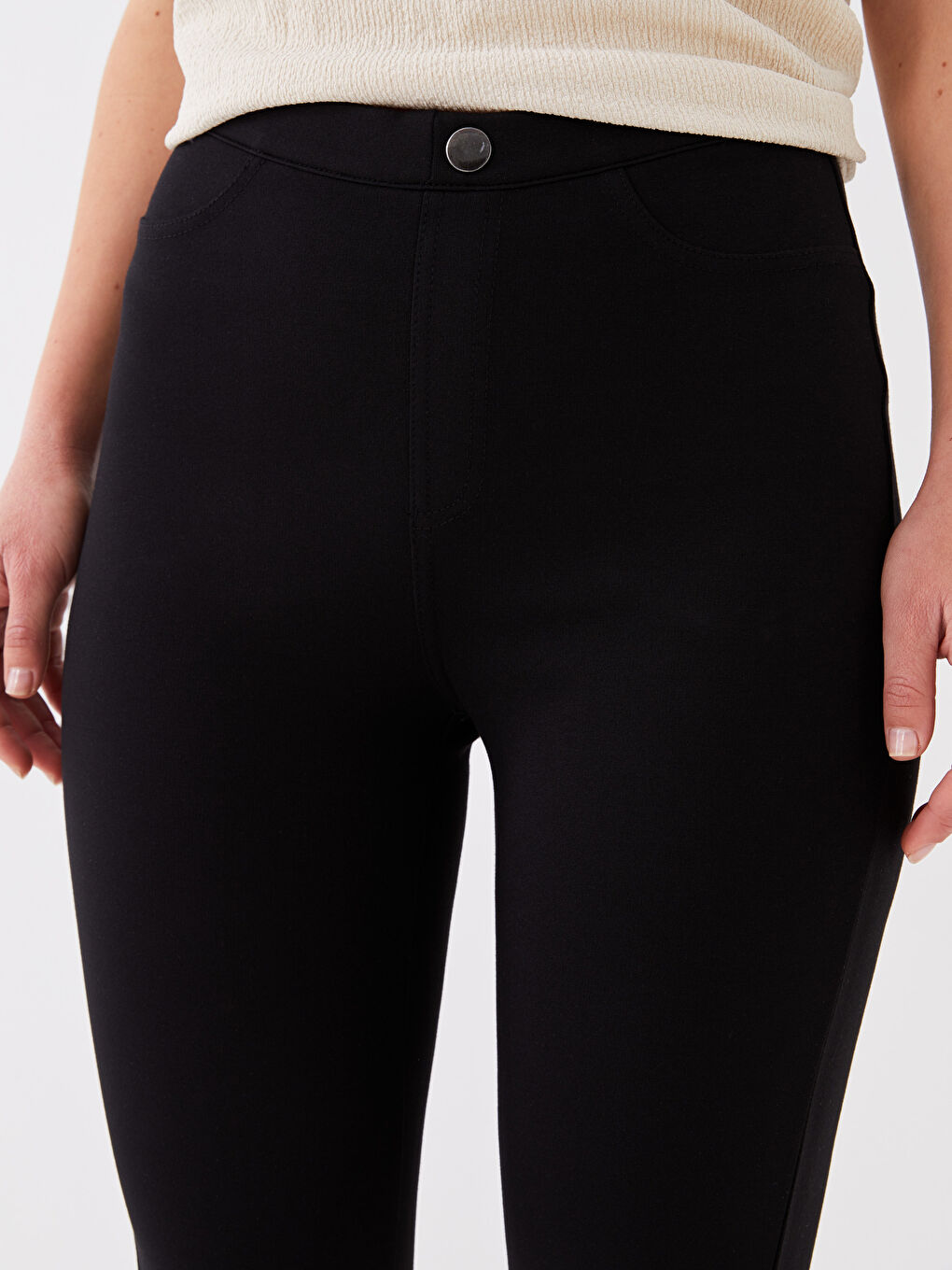 Pantalon Extra Slim Fit pour Femmes-1