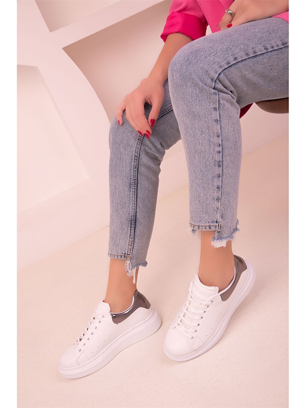 Gri Bağcıklı Kadın Spor Ayakkabı-2