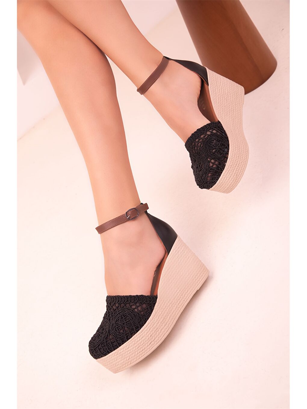 Siyah Kadın Dolgu Topuklu Ayakkabı-2