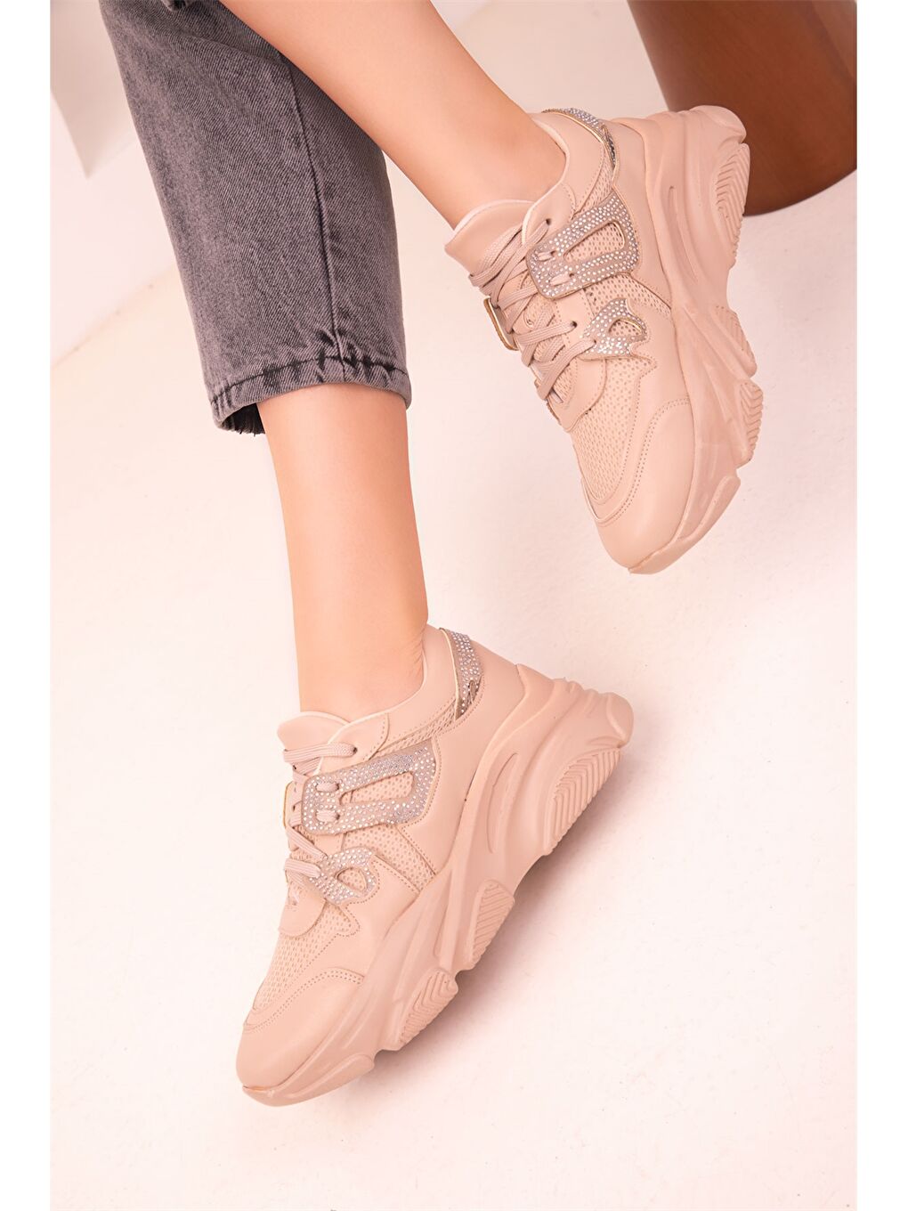 Bej Bağcıklı Kalın Taban Kadın Aktif Spor Ayakkabı-2