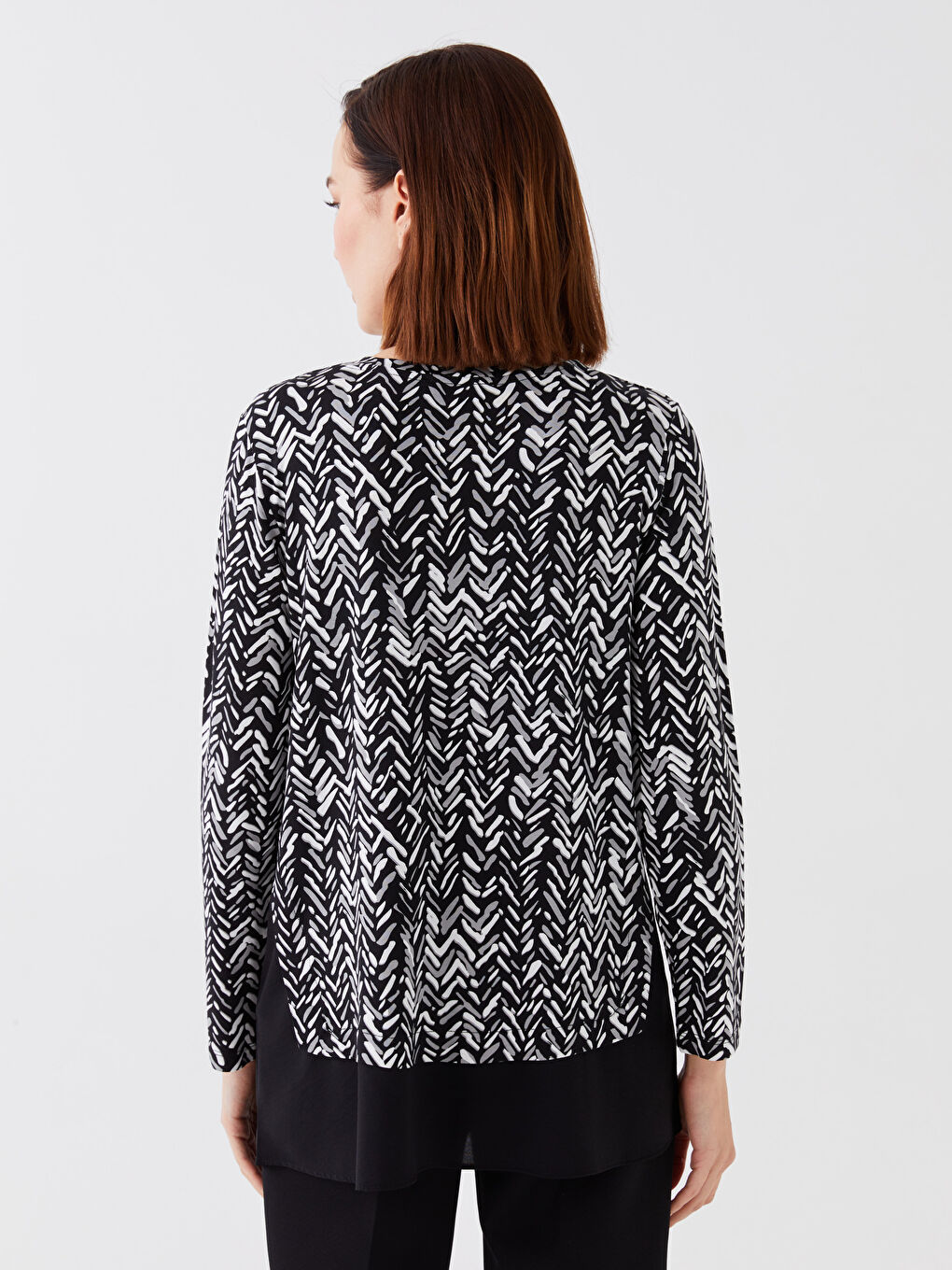 Siyah Bisiklet Yaka Desenli Uzun Kollu Kadın Bluz-4