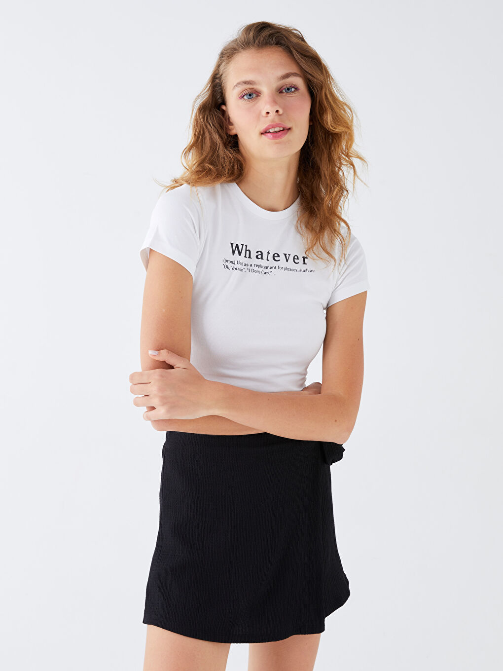 Beyaz Bisiklet Yaka Baskılı Kısa Kollu Kadın Crop-1