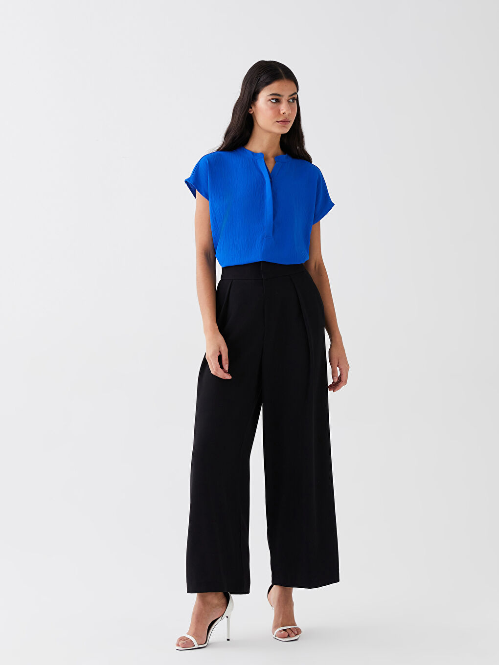 Siyah Rahat Kalıp Geniş Paça Kadın Pantolon-1