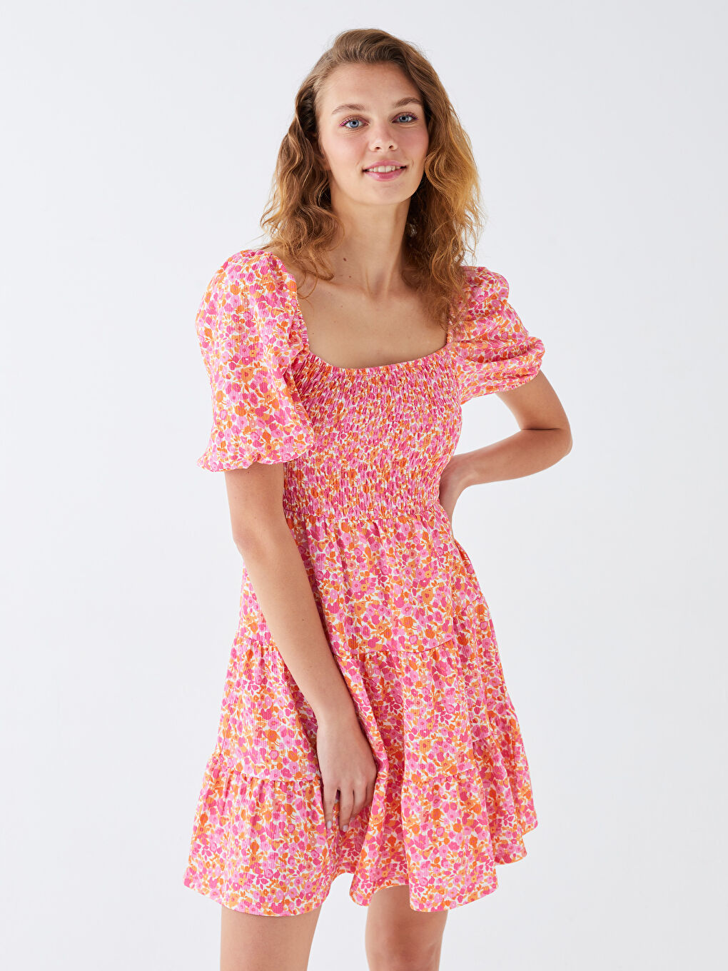 Pembe Kare Yaka Çiçekli Kısa Kollu Kadın Elbise-2