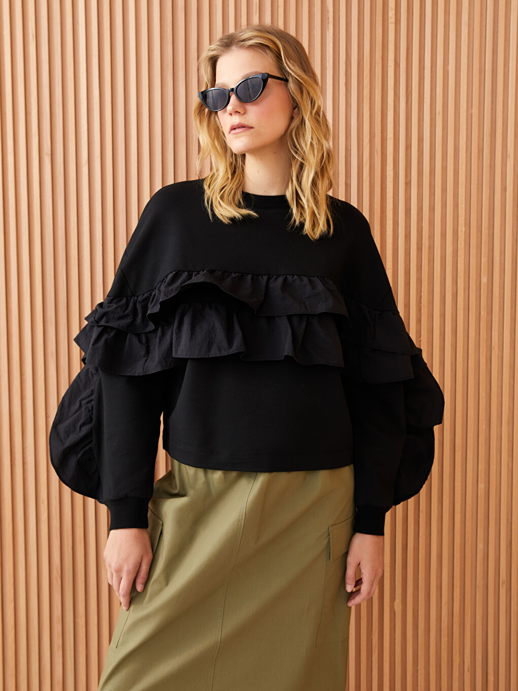 تونيك نسائي واسع الحجم بأكمام طويلة سادة برقبة دائرية-1