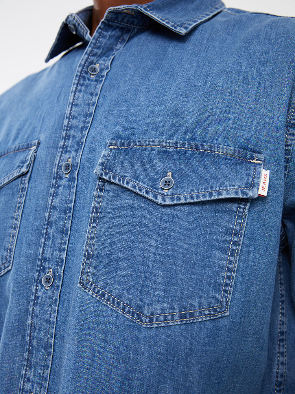 قميص جينز رجالي بأكمام طويلة وقصة عادية-3